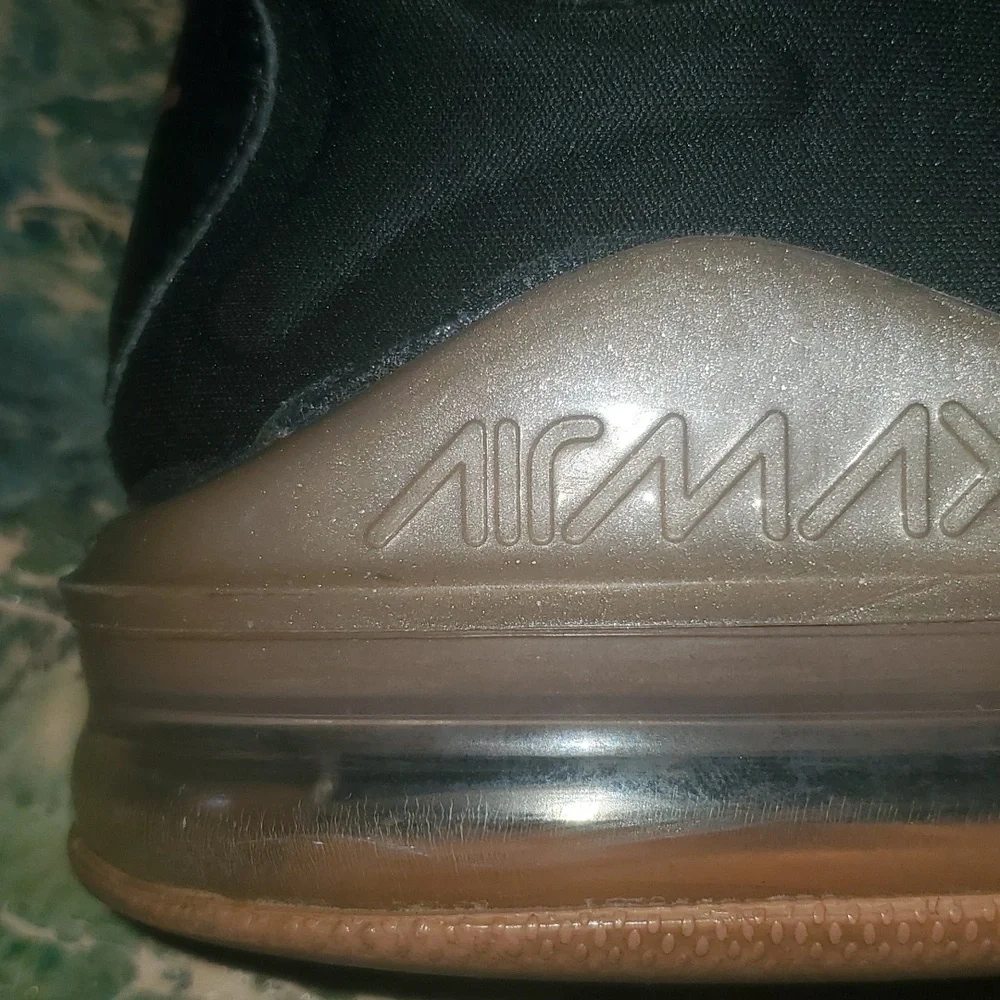 Nike Air Max Infinity womens running shoe